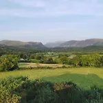 Rainors Farm Bed & Breakfast *